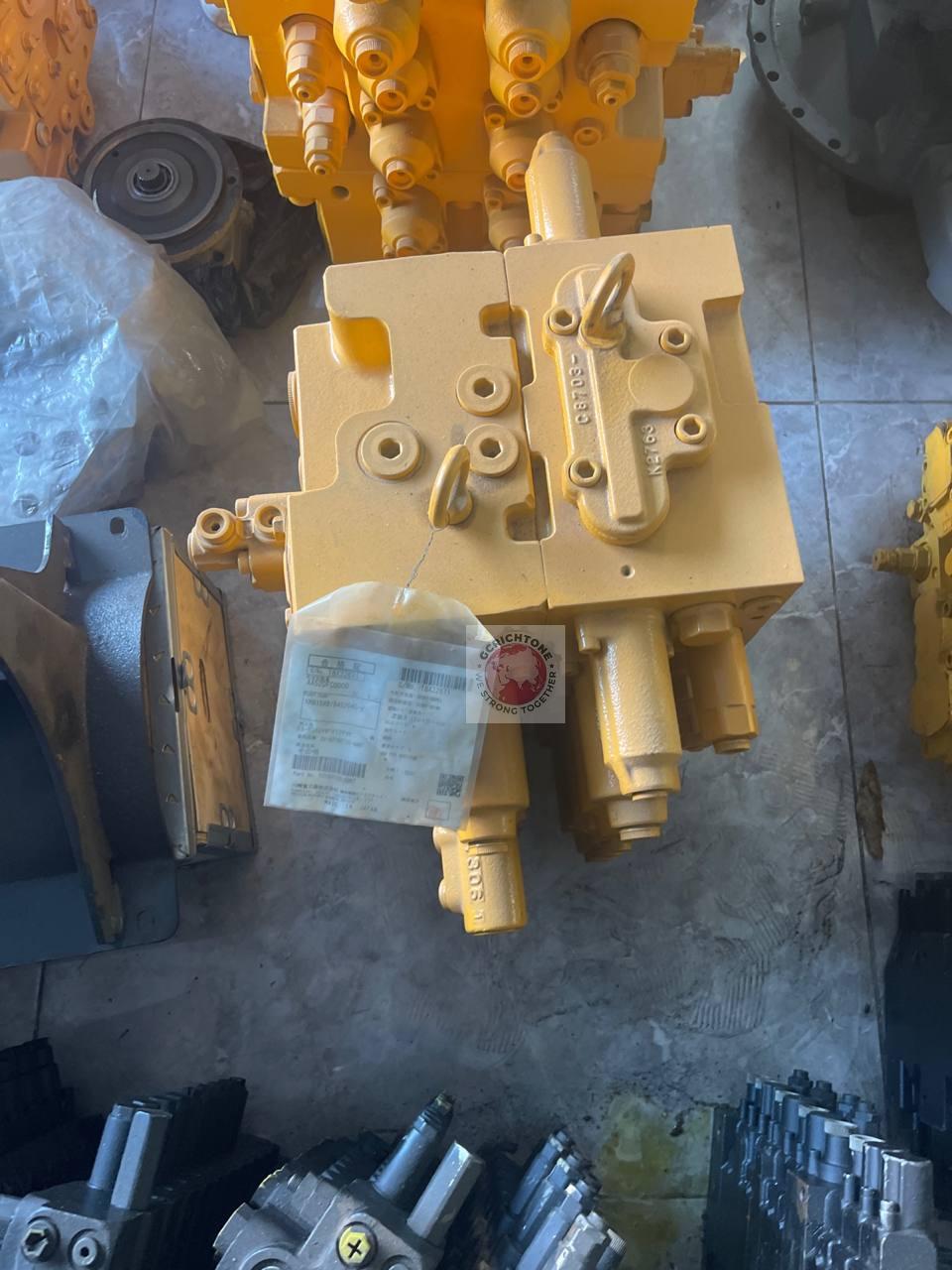 Гидравлический насос KAWASAKI KMX15RB/B45204G-V